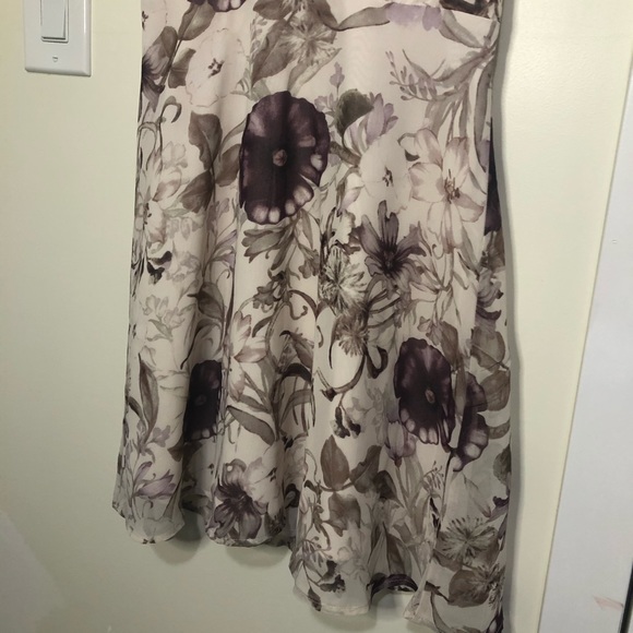 Dynamite Classy Floral Halter Dress - Picture 4 of 8